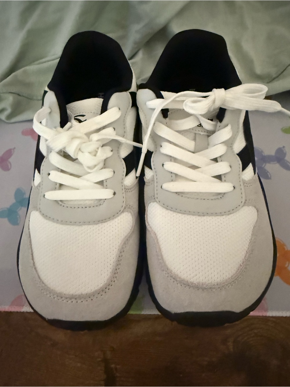Women’s Hobibear Hareball Wide Toe Box Smeakers. Size 8 Brand New